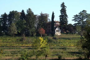 Отель Casali del Picchio - Winery  Каприва-Дель-Фриули